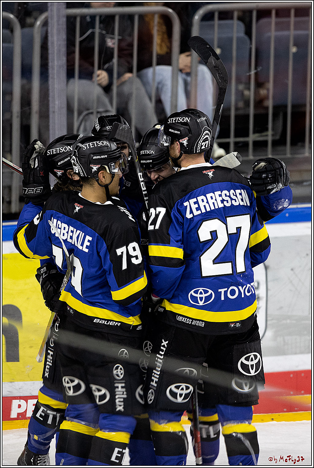 PENNY DEL;  Koelner Haie - Grizzlys Wolfsburg; Koeln, 25.11.2021